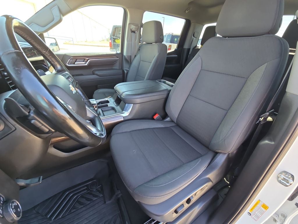 2025 Chevrolet Silverado 1500 LT LT1