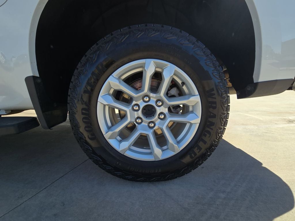 2025 Chevrolet Silverado 1500 LT LT1