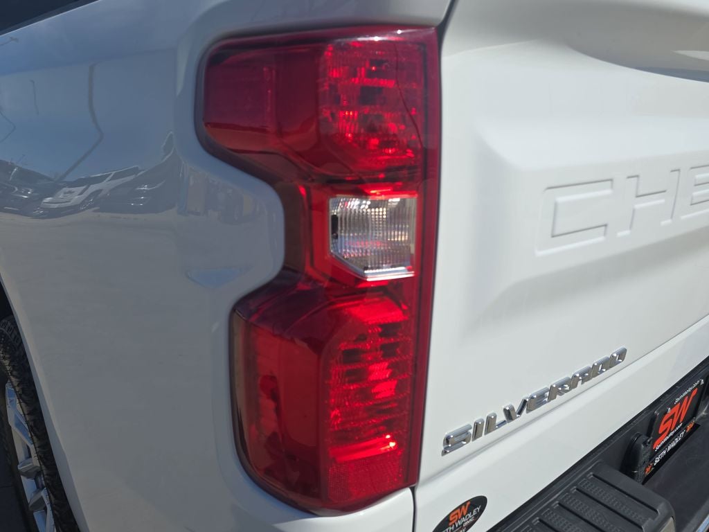 2025 Chevrolet Silverado 1500 LT LT1