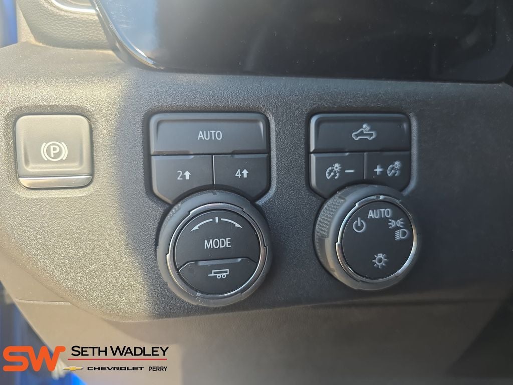 2026 Chevrolet Silverado 1500 LT LT1