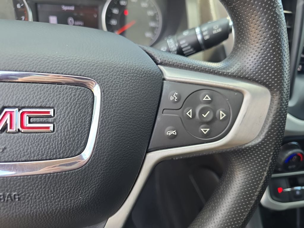 2022 GMC Acadia SLE