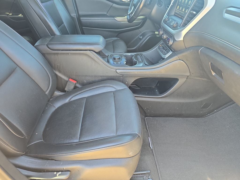 2021 GMC Acadia SLT