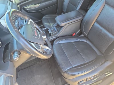 2021 GMC Acadia SLT