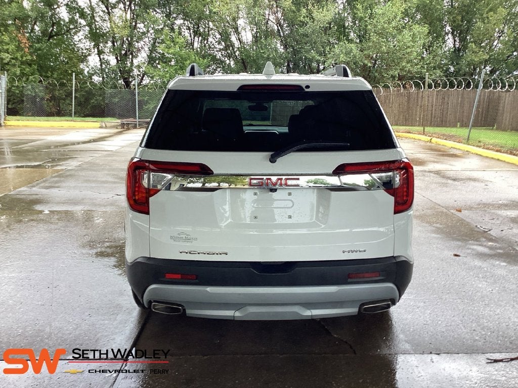2023 GMC Acadia SLT
