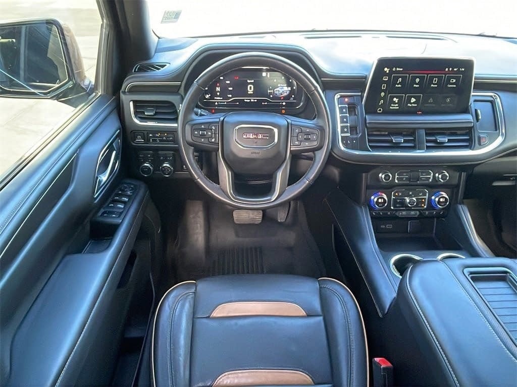 2022 GMC Yukon XL AT4
