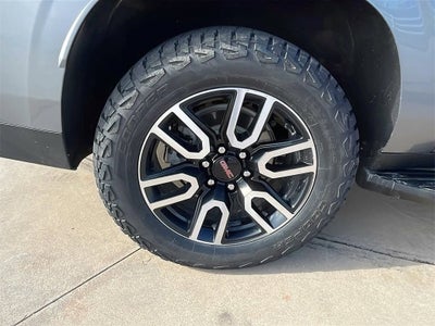 2022 GMC Yukon XL AT4