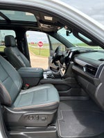 2025 GMC Yukon XL AT4