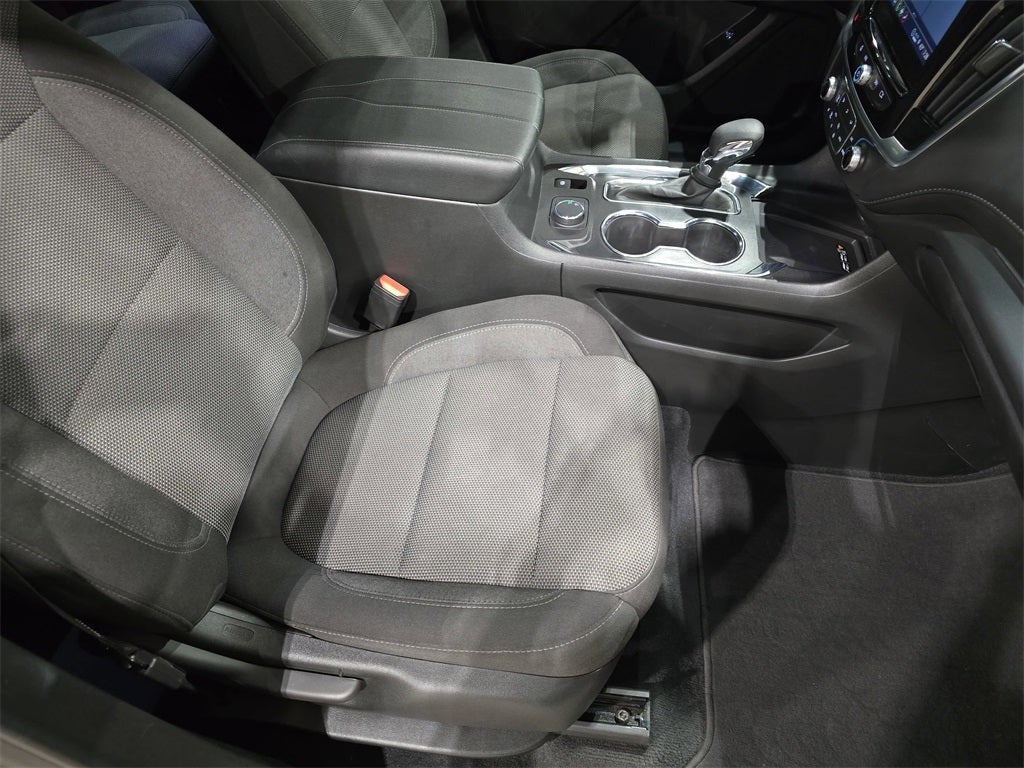 2024 Chevrolet Traverse Limited LT Cloth