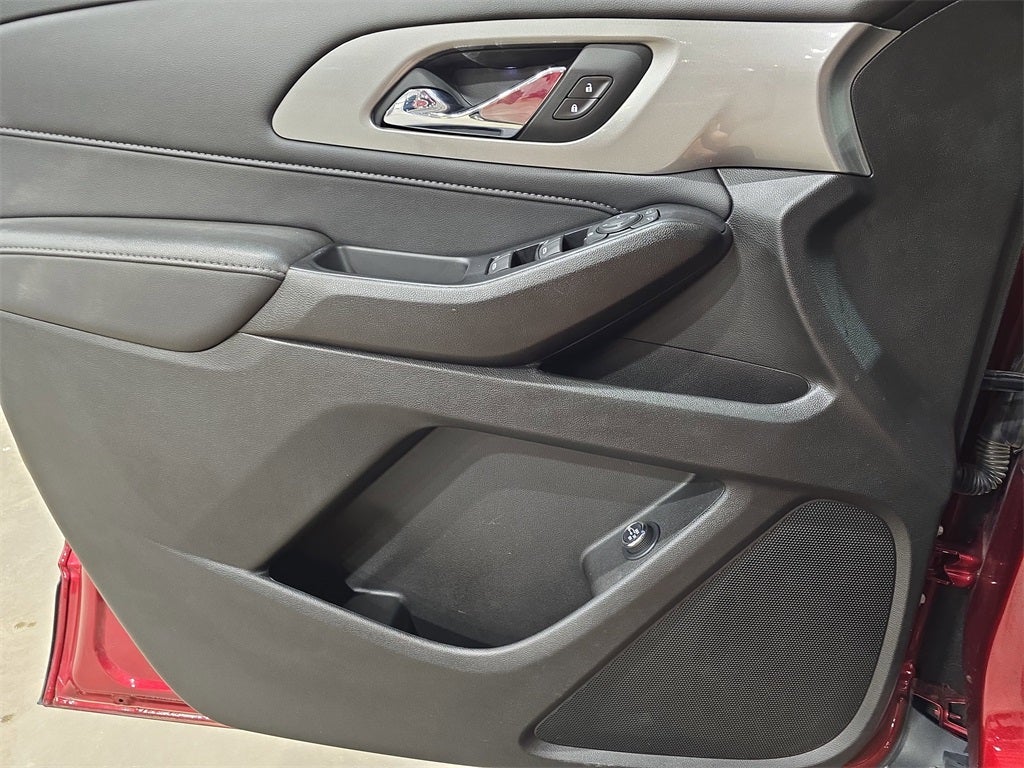 2024 Chevrolet Traverse Limited LT Cloth