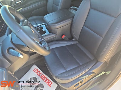 2025 Chevrolet Suburban LT