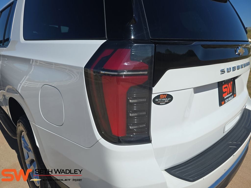 2025 Chevrolet Suburban LT