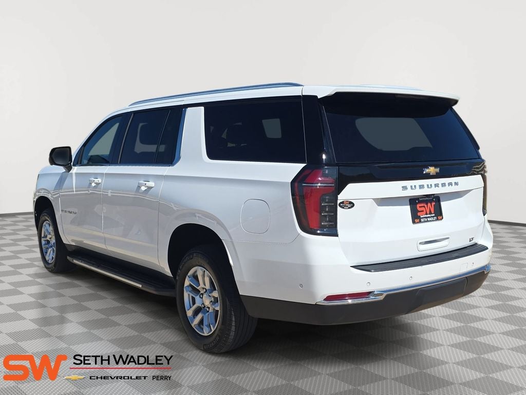 2025 Chevrolet Suburban LT