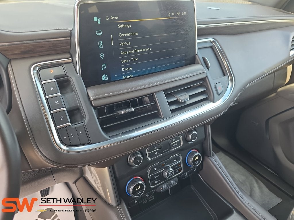 2024 Chevrolet Suburban LT