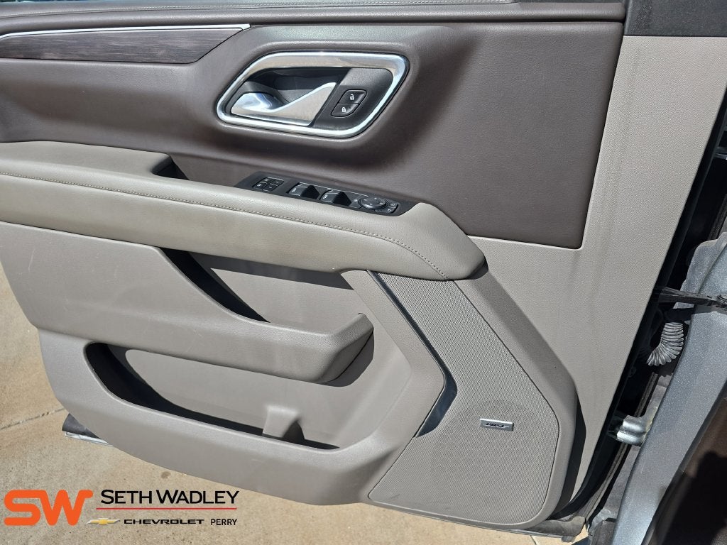2024 Chevrolet Suburban LT