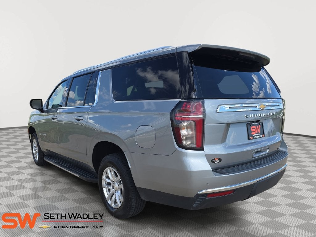 2024 Chevrolet Suburban LT