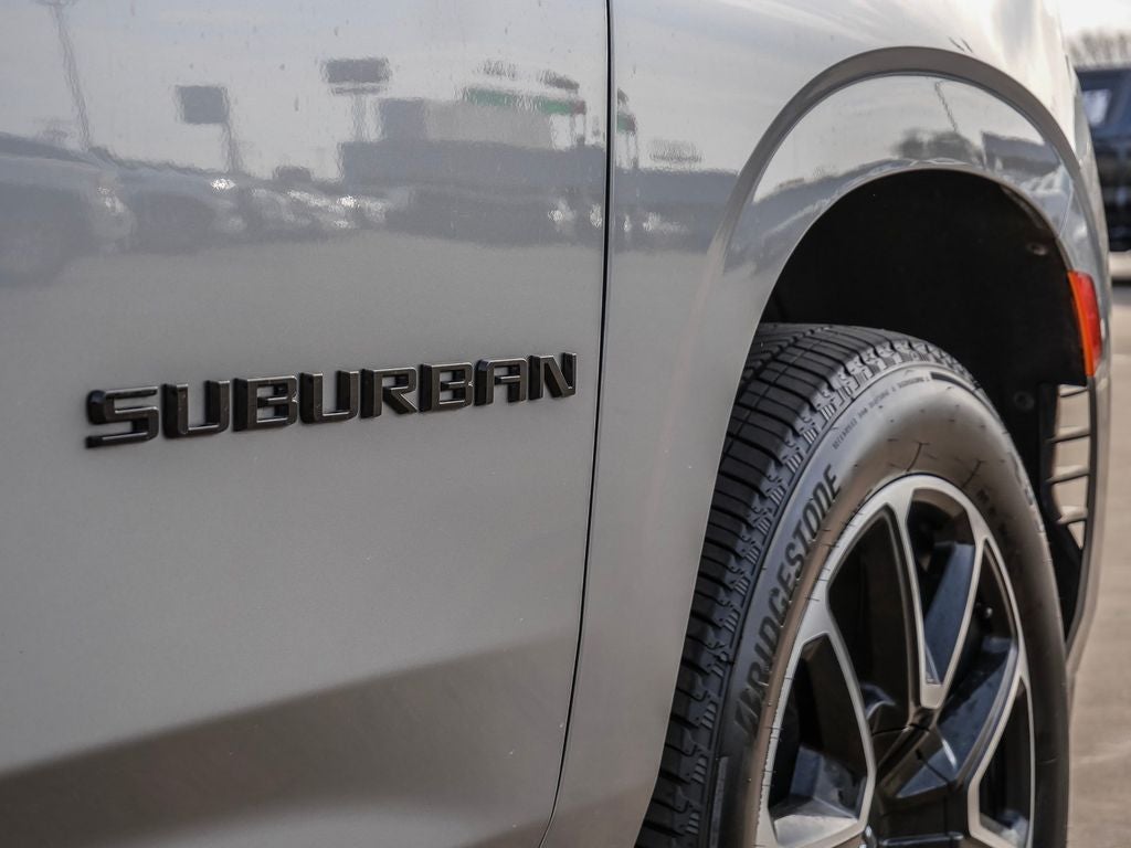 2024 Chevrolet Suburban RST