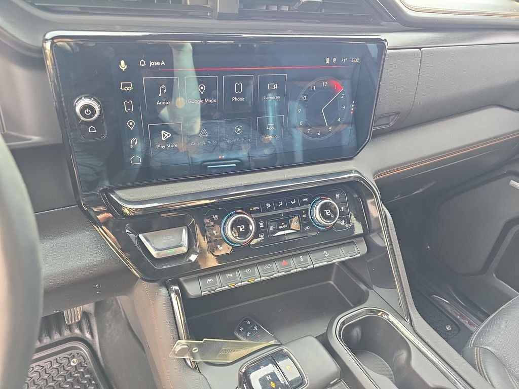 2024 GMC Sierra 1500 AT4