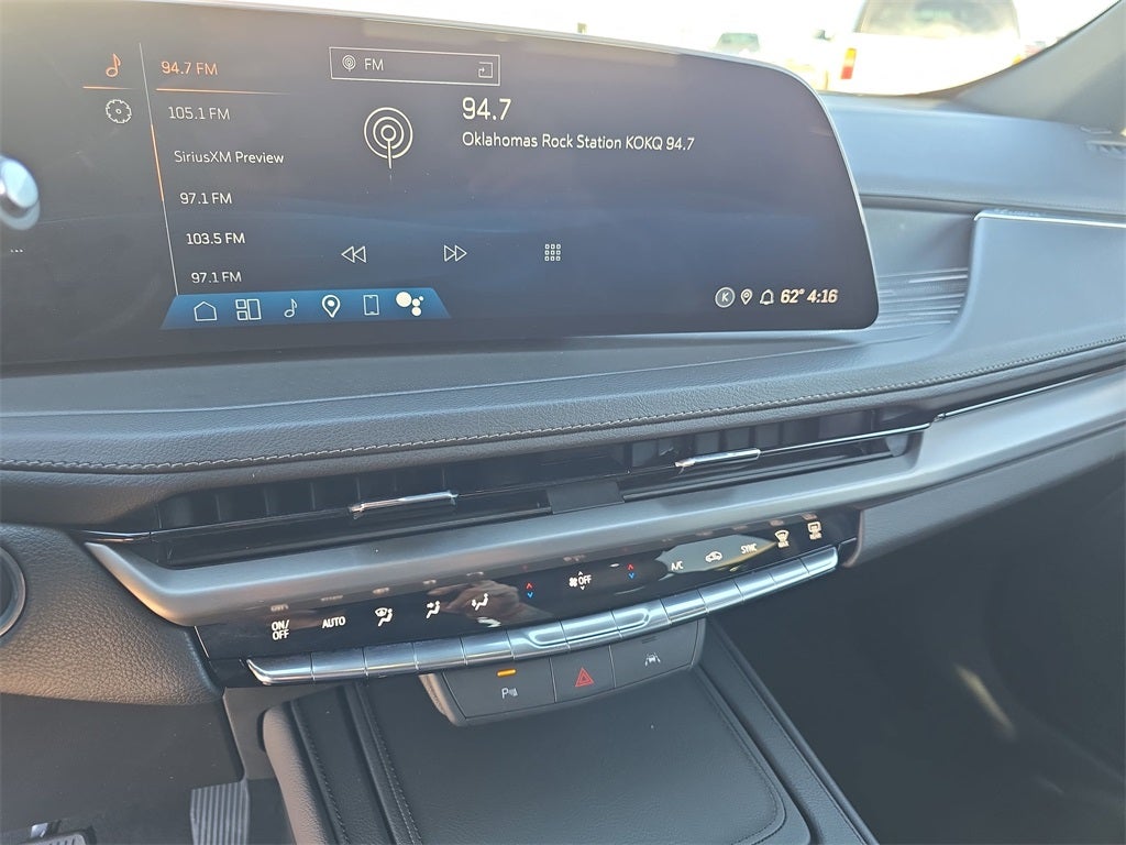 2024 Cadillac XT4 Premium Luxury