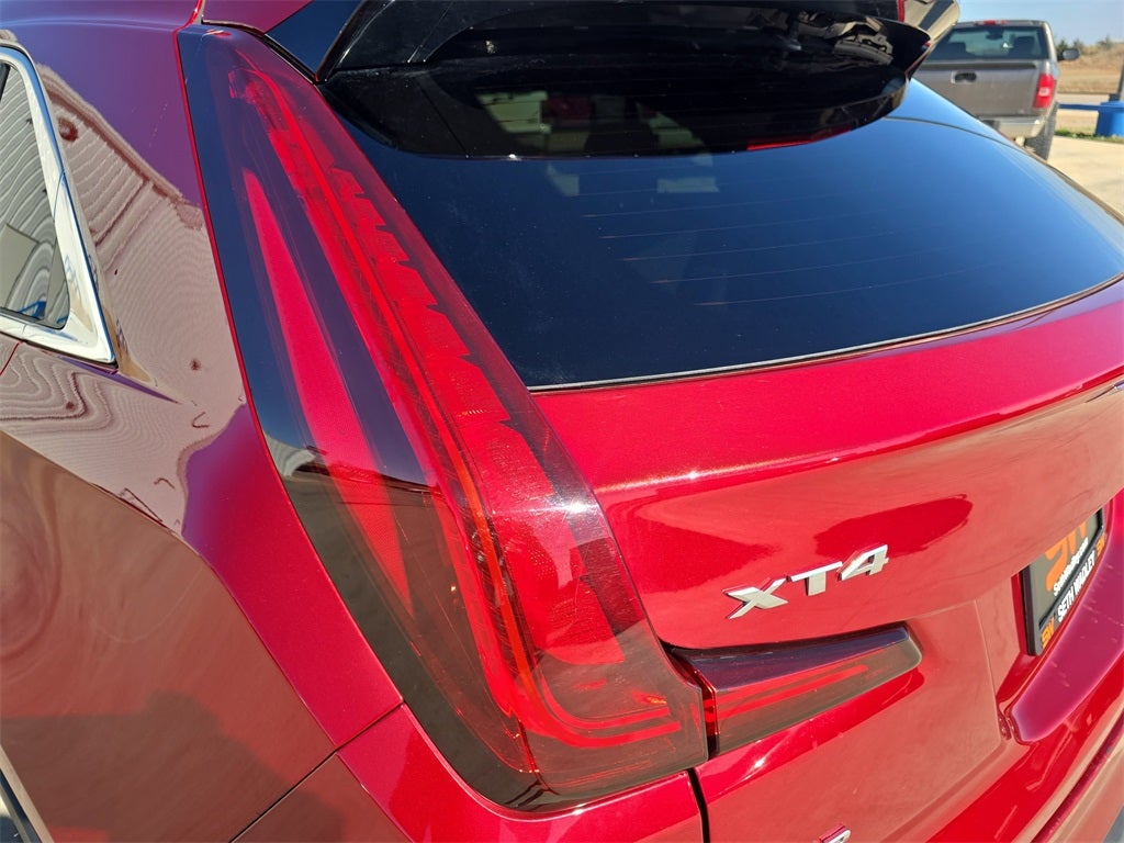 2024 Cadillac XT4 Premium Luxury