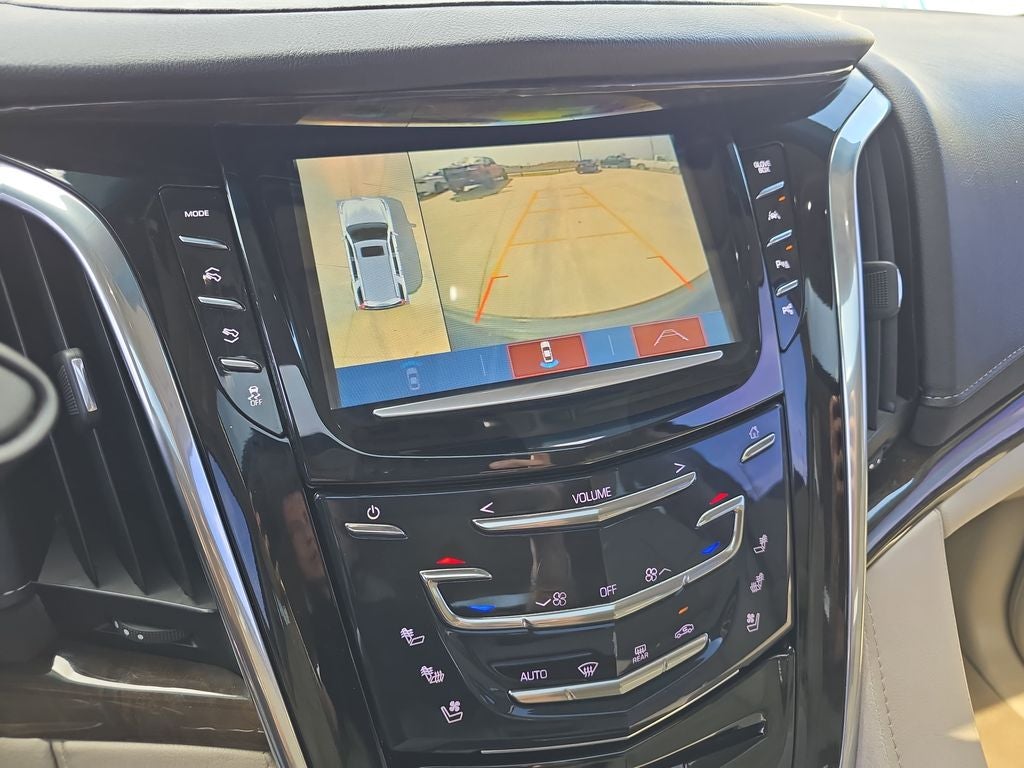 2018 Cadillac Escalade Luxury