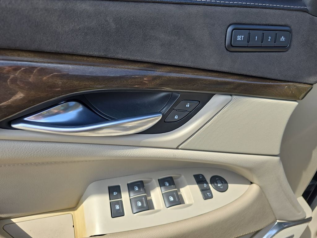 2018 Cadillac Escalade Luxury