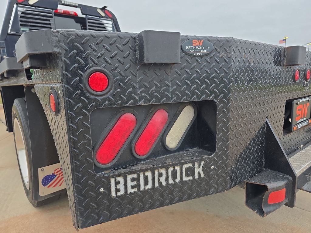 2019 Chevrolet Silverado 4500HD WT w/Flatbed wth wheel