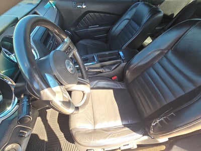 2013 Ford Mustang V6 Premium