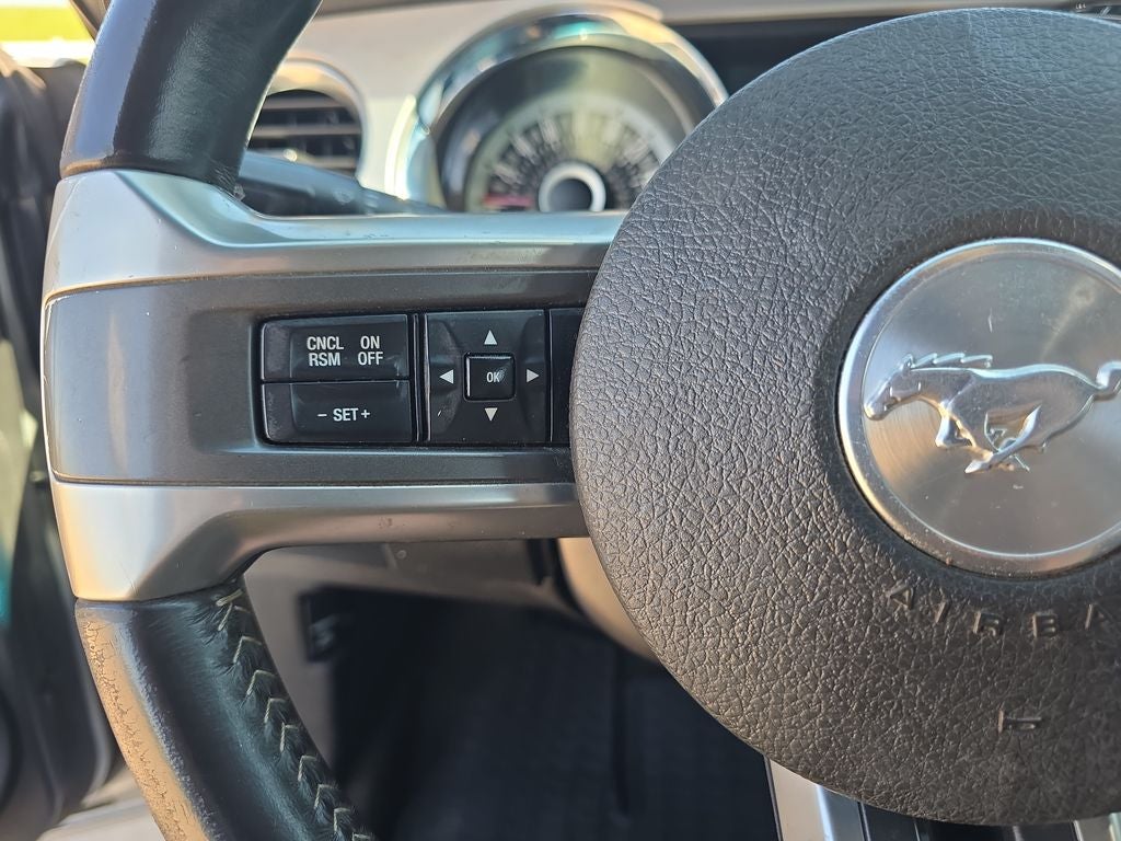 2013 Ford Mustang V6 Premium