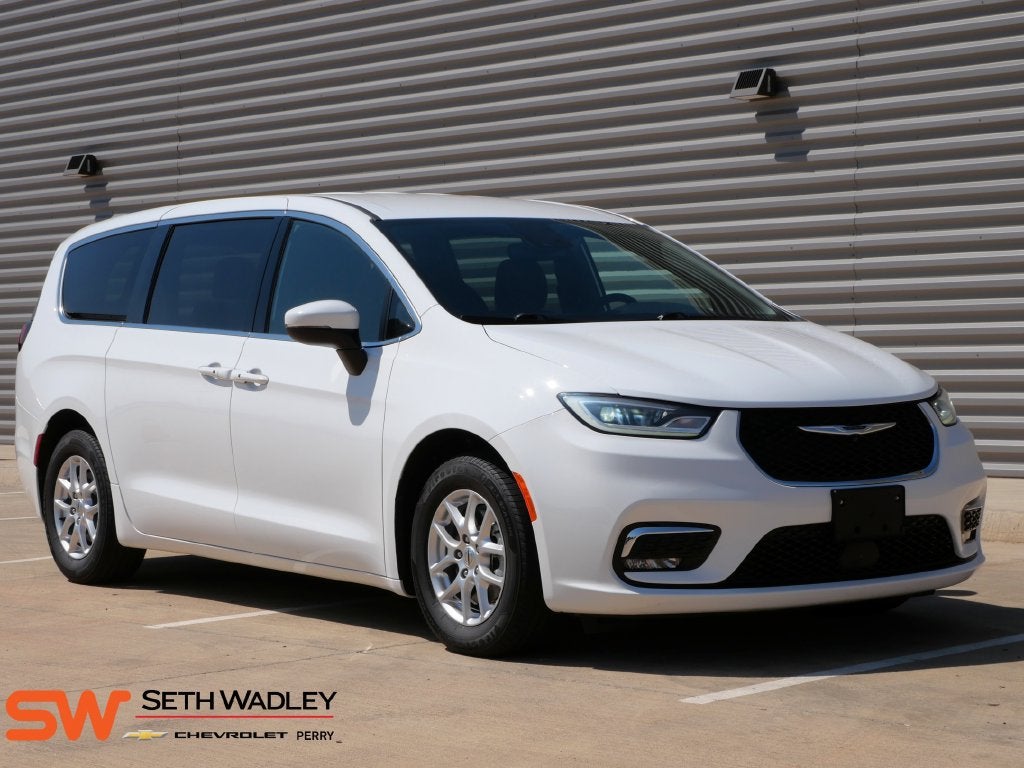 2023 Chrysler Pacifica Touring