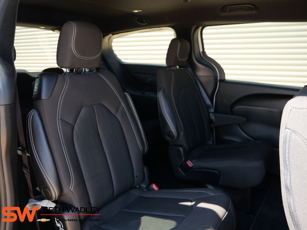2023 Chrysler Pacifica Touring