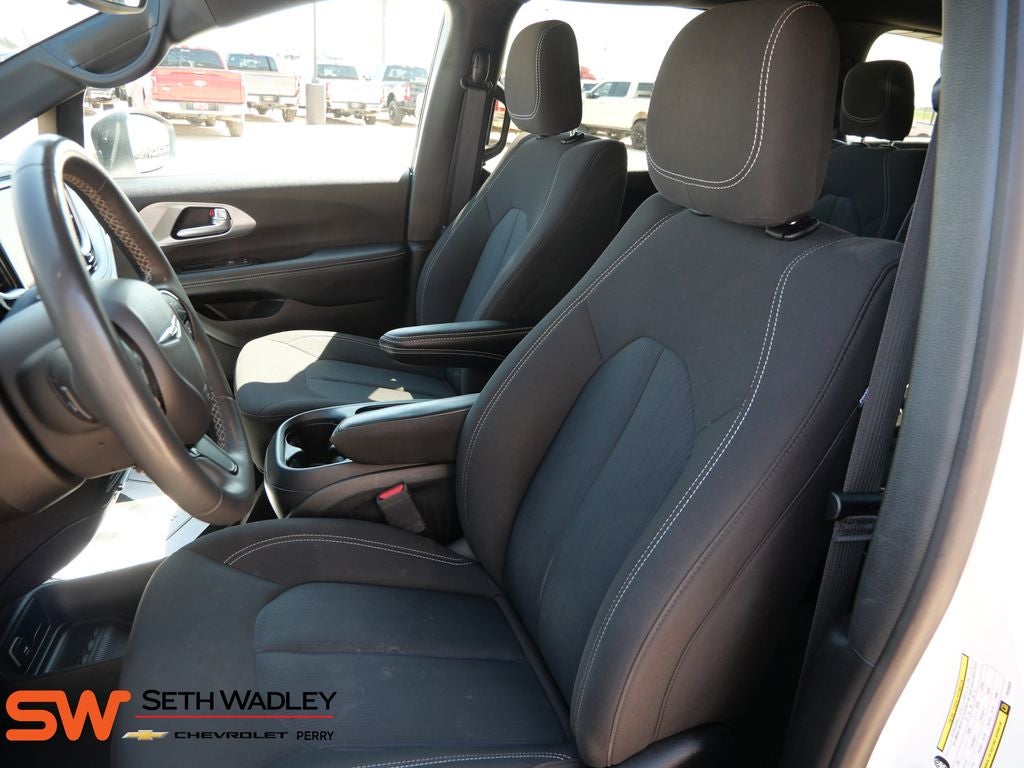 2023 Chrysler Pacifica Touring