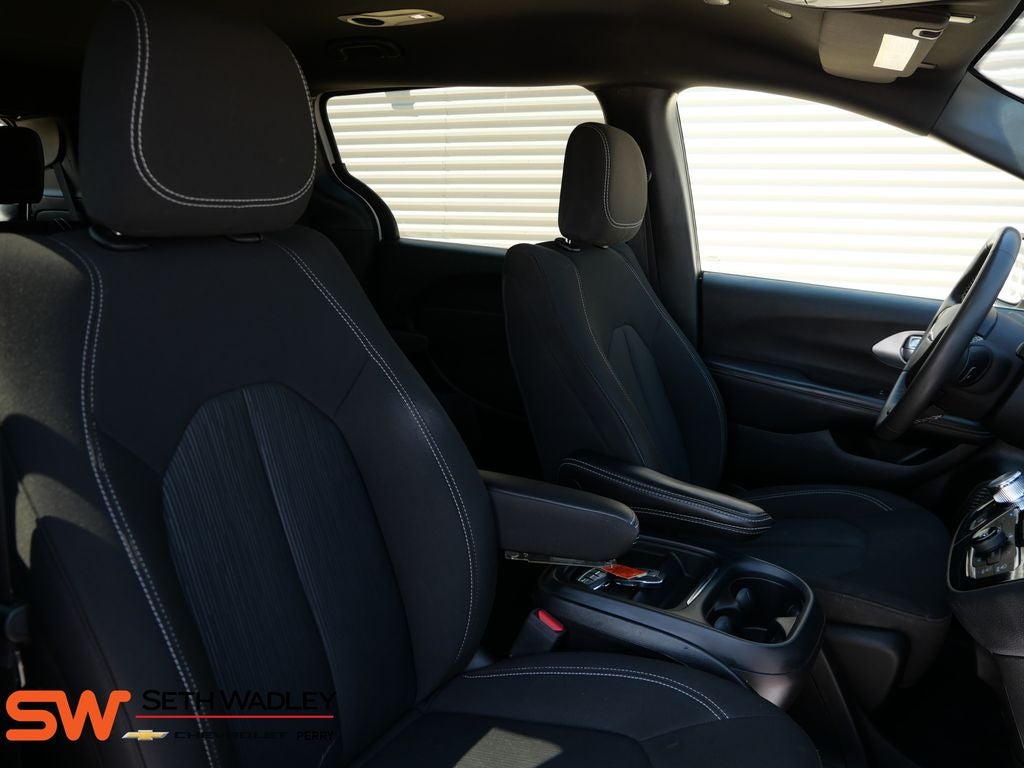 2023 Chrysler Pacifica Touring