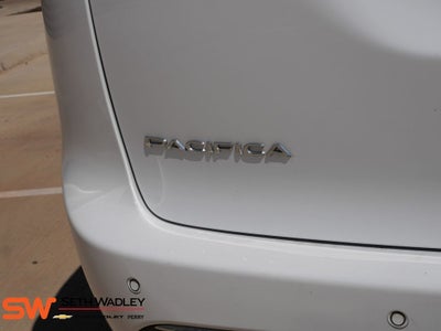 2023 Chrysler Pacifica Touring