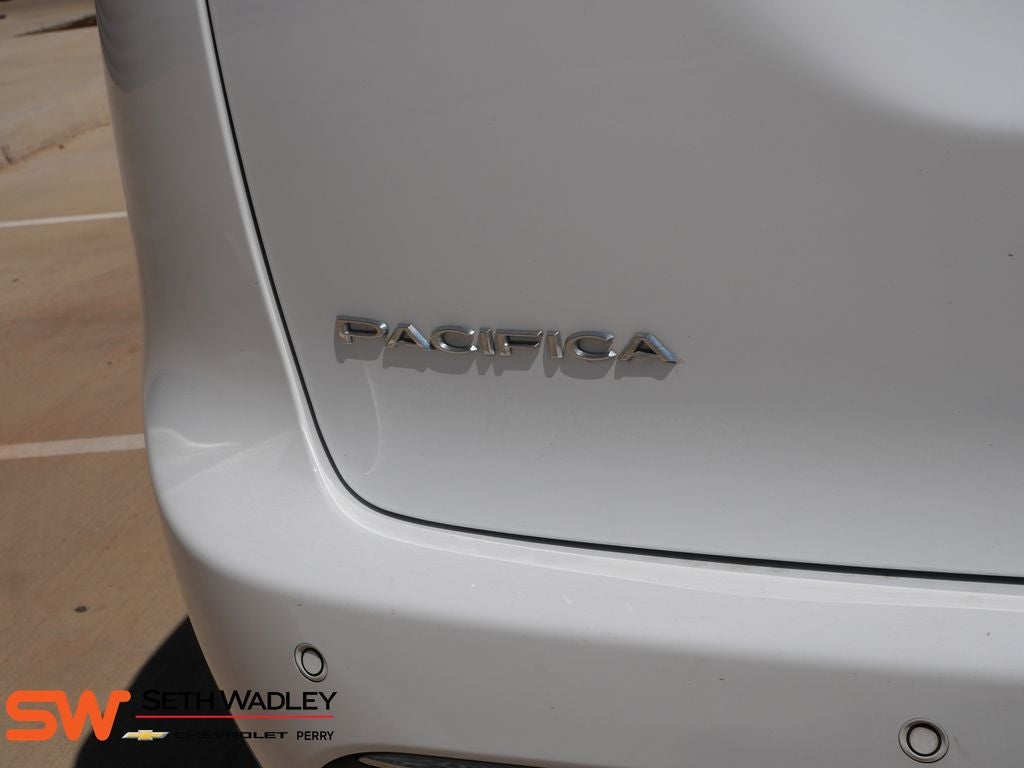 2023 Chrysler Pacifica Touring