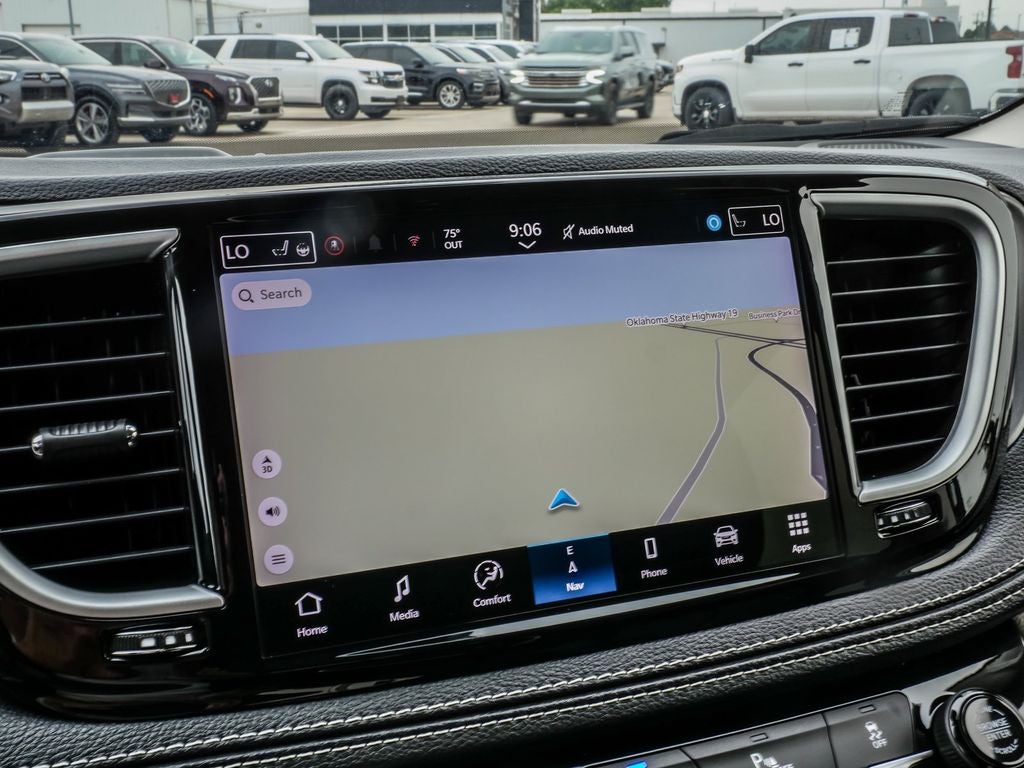2024 Chrysler Pacifica Hybrid Select