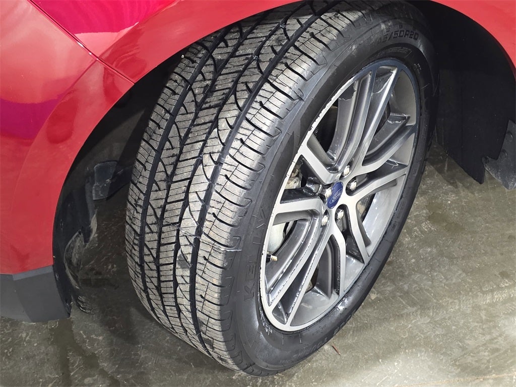 2020 Ford Edge Titanium