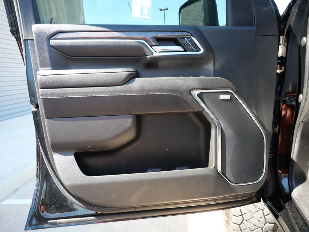 2024 Chevrolet Silverado 2500HD LTZ 6 INCH LIFT WITH CUSTOM WHEELS AND TIRES