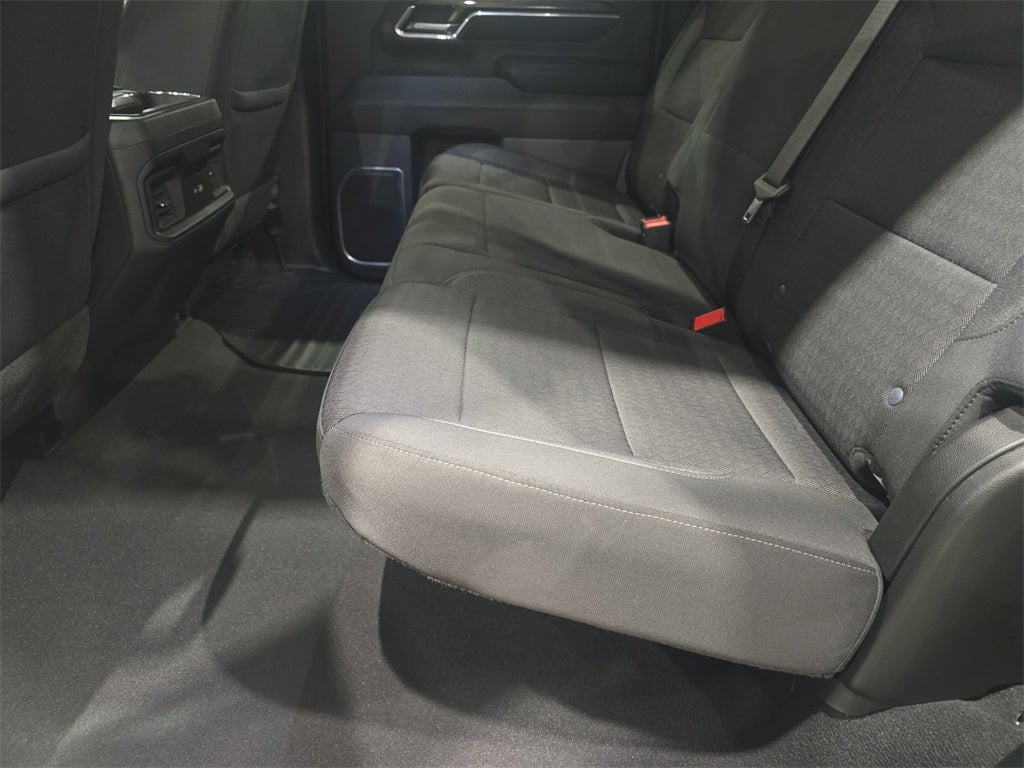 2024 Chevrolet Silverado 3500HD LT W/flatbed