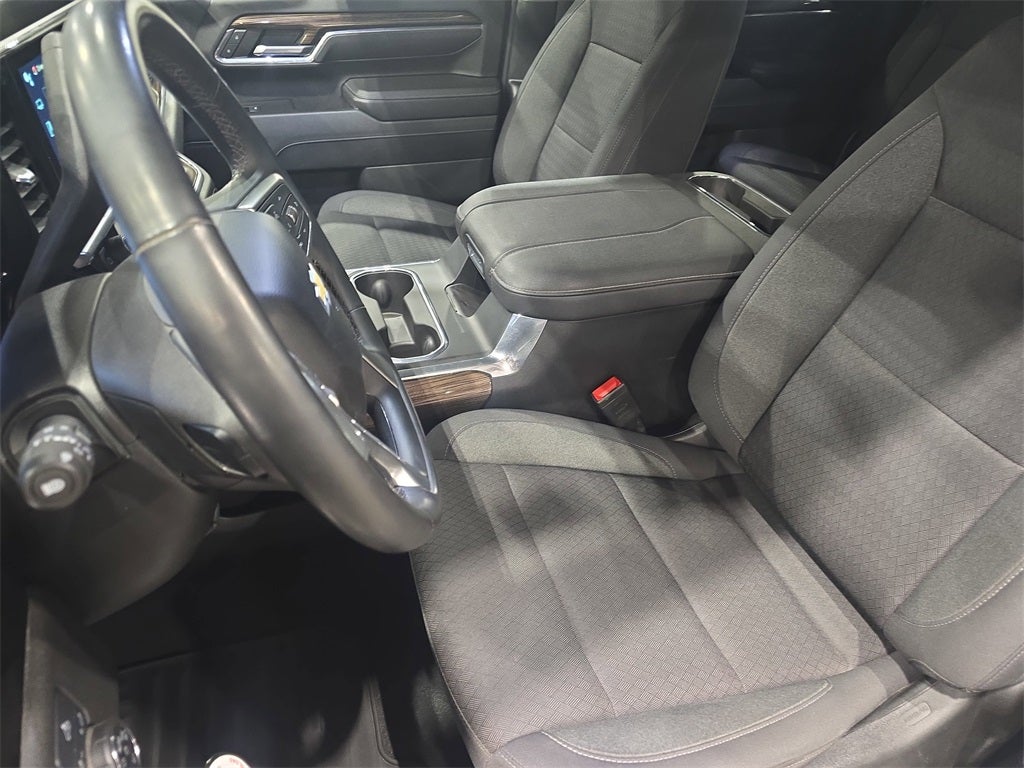 2024 Chevrolet Silverado 3500HD LT W/flatbed