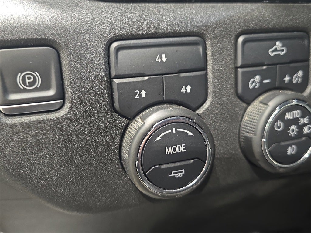 2024 Chevrolet Silverado 3500HD LT W/flatbed