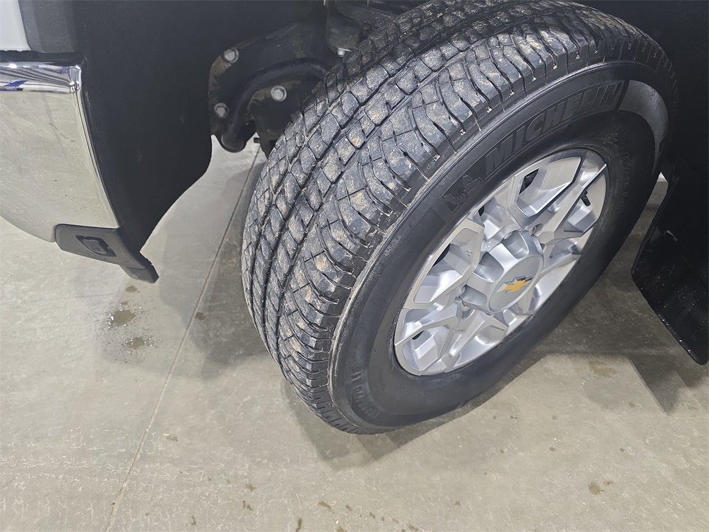 2024 Chevrolet Silverado 3500HD LT W/flatbed