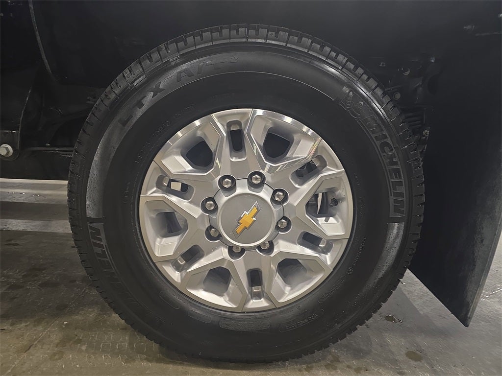 2024 Chevrolet Silverado 3500HD LT W/flatbed