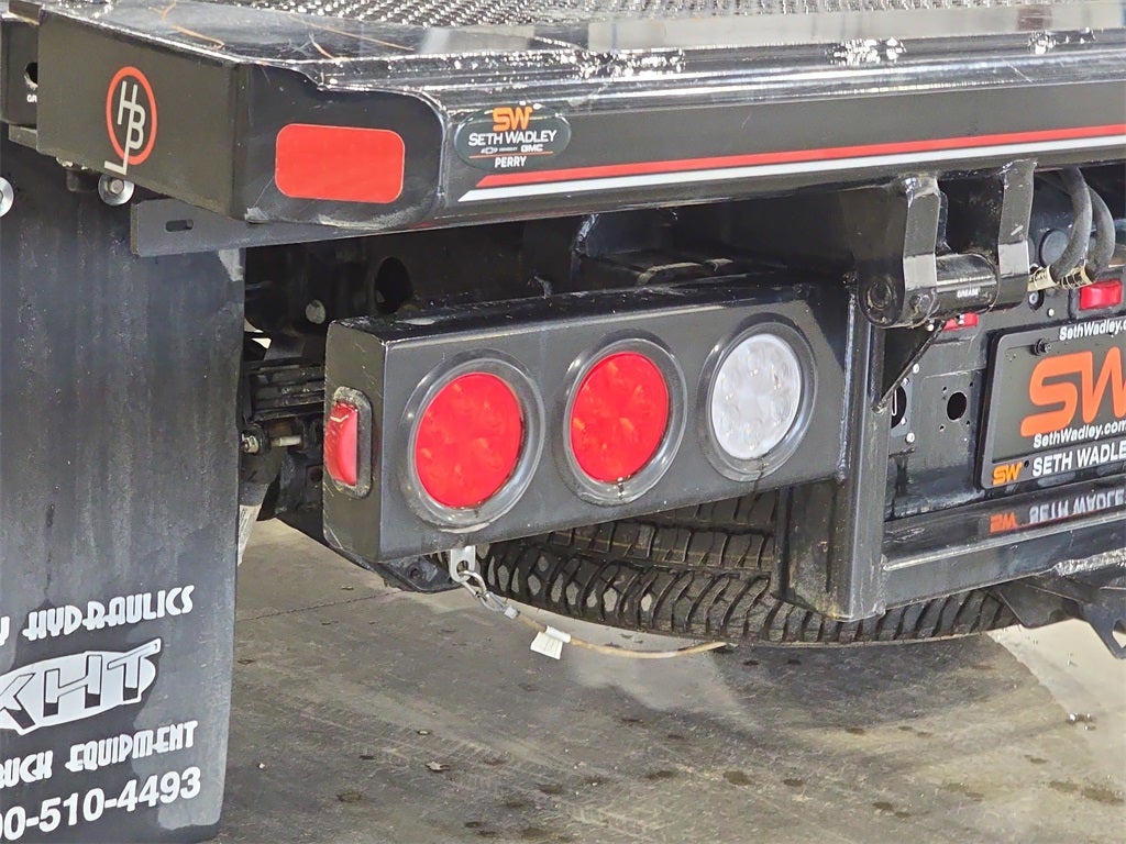 2024 Chevrolet Silverado 3500HD LT W/flatbed