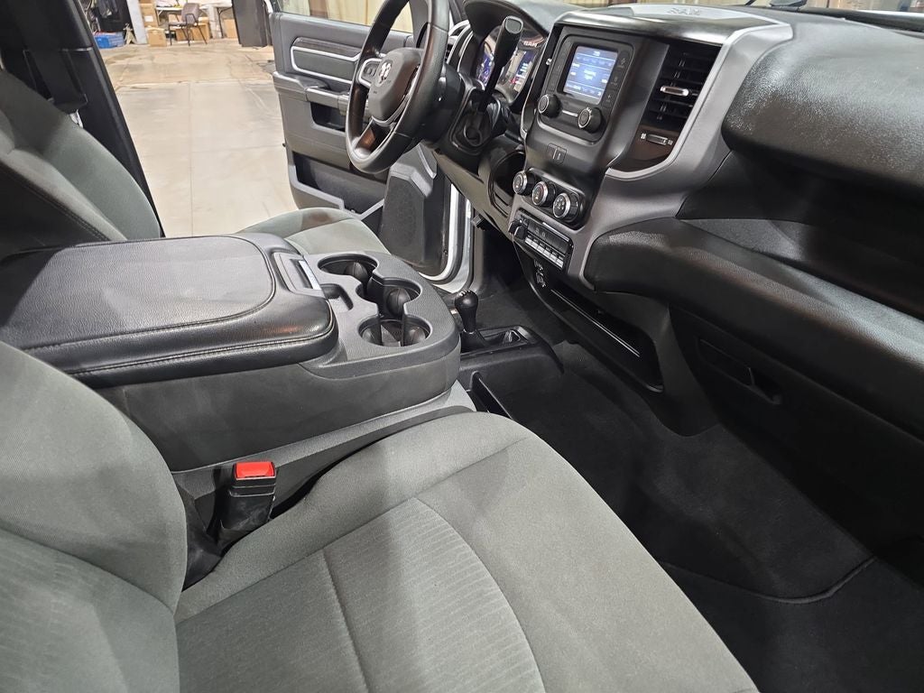 2024 RAM 3500 SLT Flat Bed