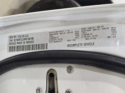 2024 RAM 3500 SLT Flat Bed