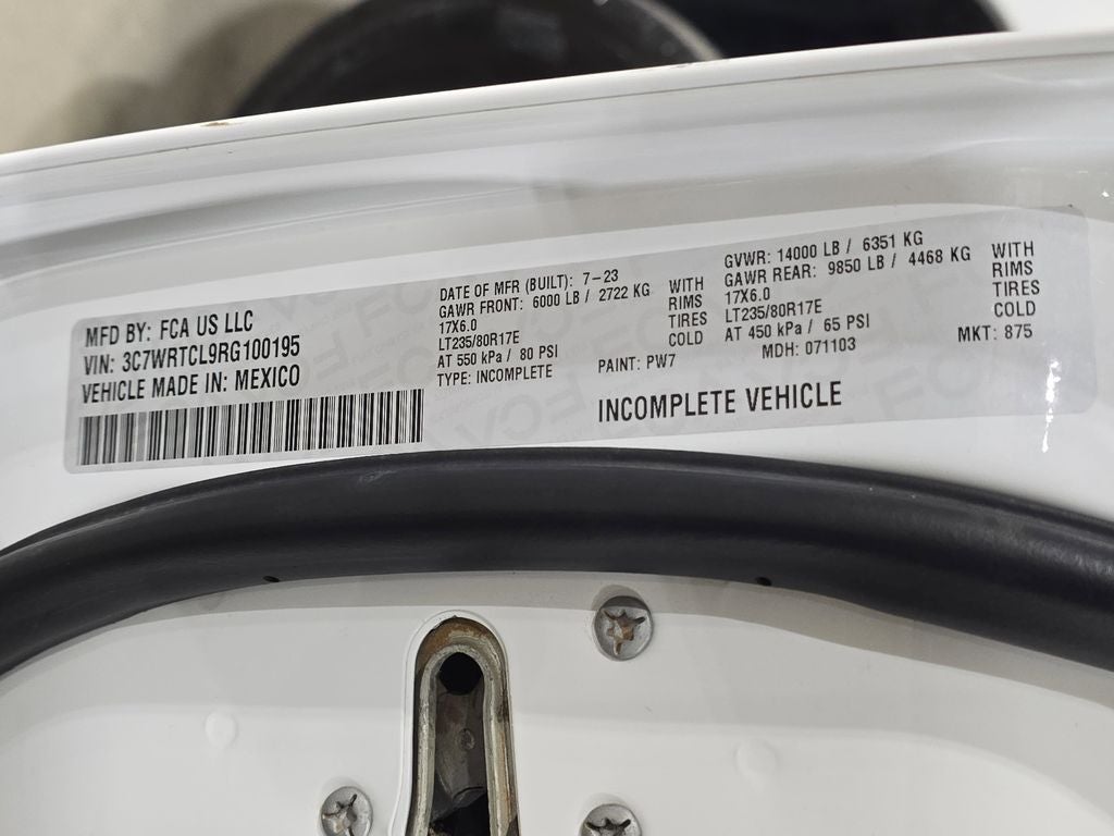 2024 RAM 3500 SLT Flat Bed