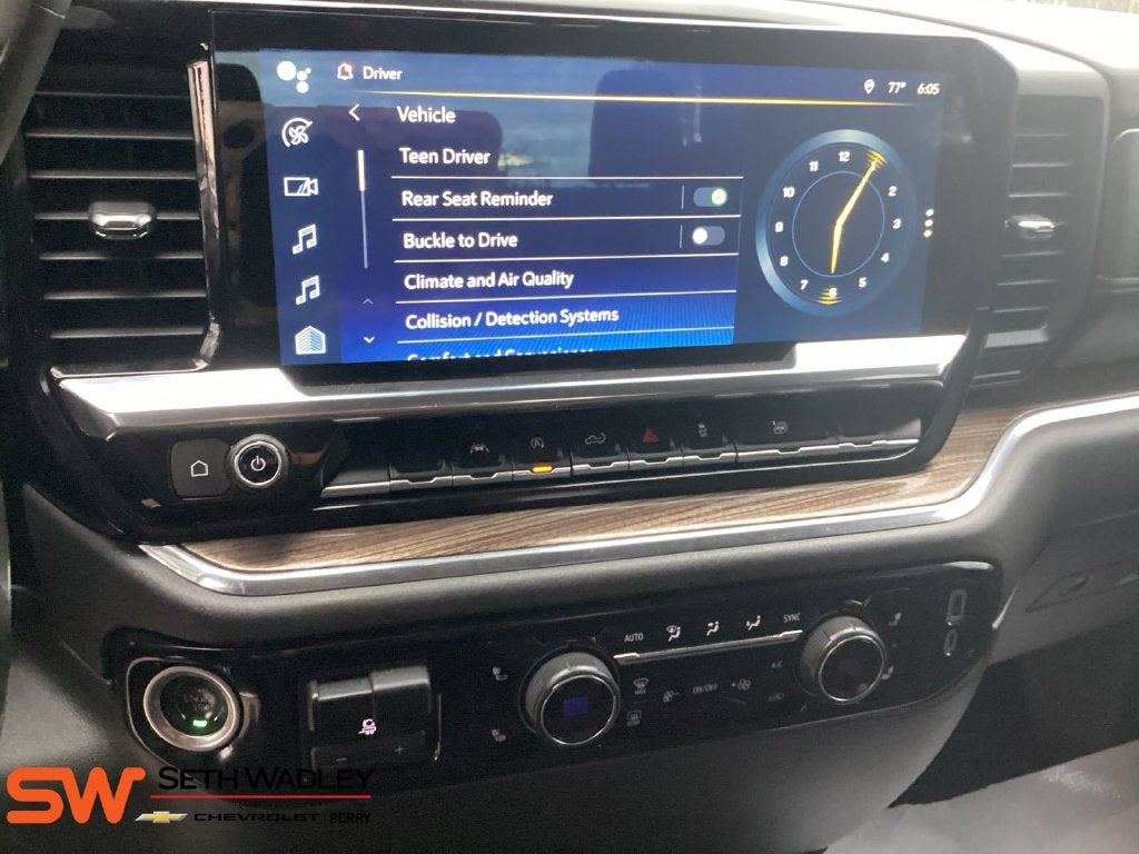 2024 Chevrolet Silverado 1500 LT