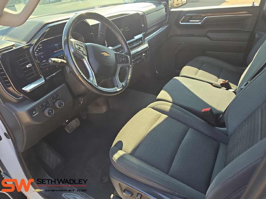 2024 Chevrolet Silverado 1500 LT LT1