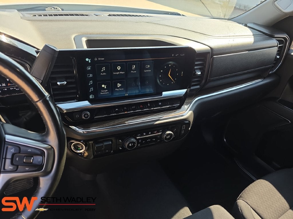 2024 Chevrolet Silverado 1500 LT LT1