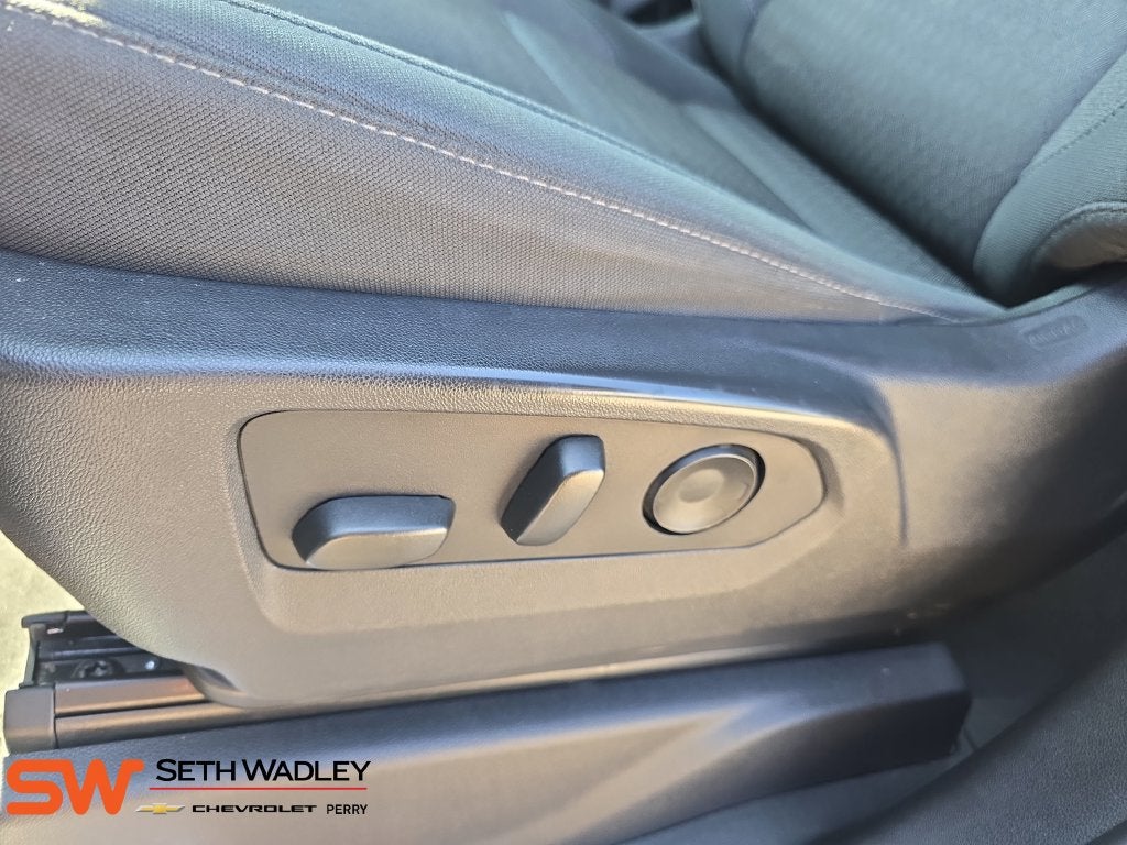 2024 Chevrolet Silverado 1500 LT LT1